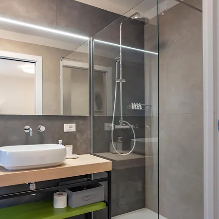 Beco Illimity Business & Luxury Triple דירה